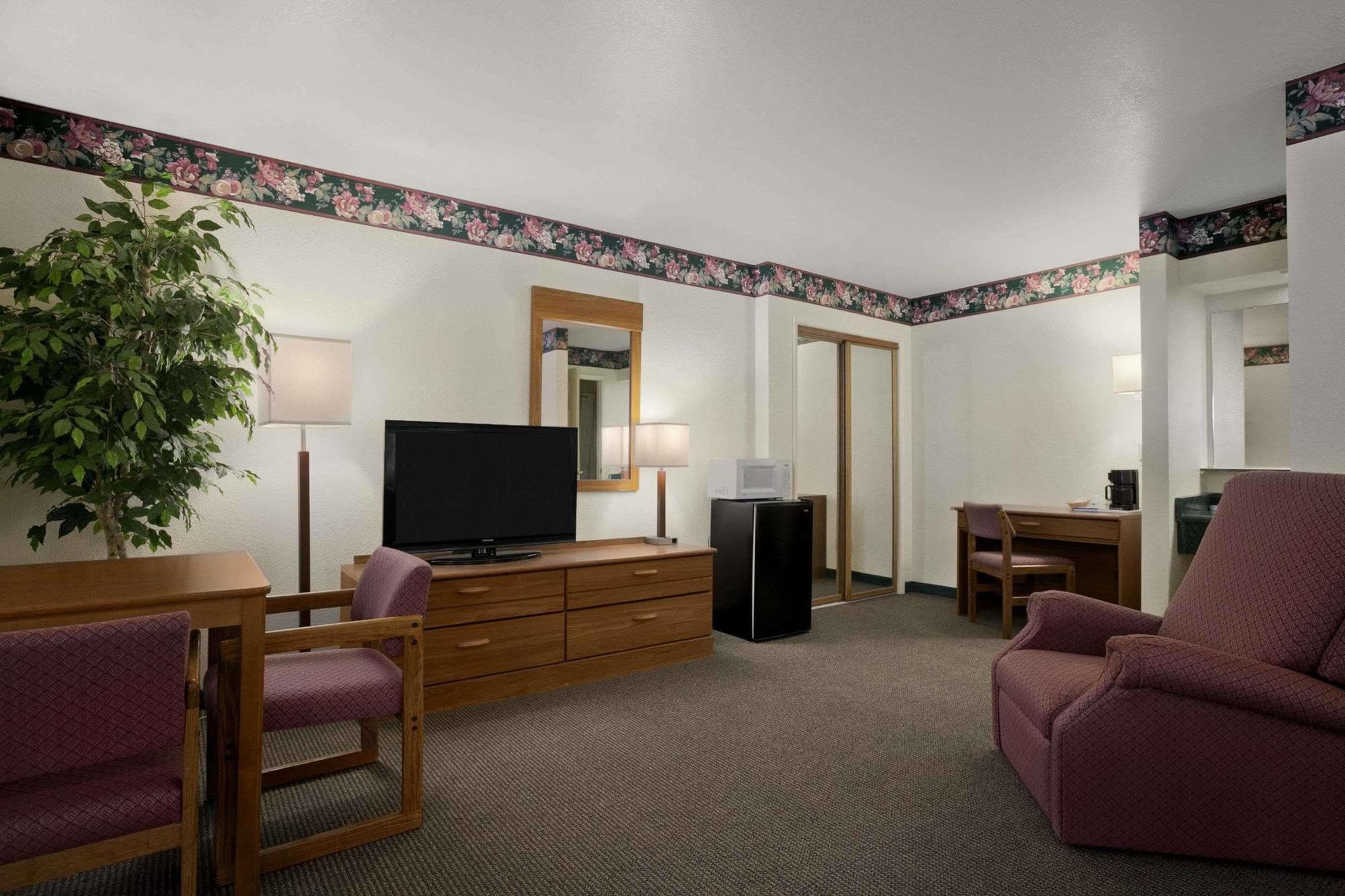 Travelodge By Wyndham Angels Camp Ca Exterior photo